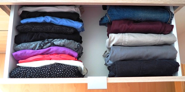 Pliage de vetements selon méthode konmari